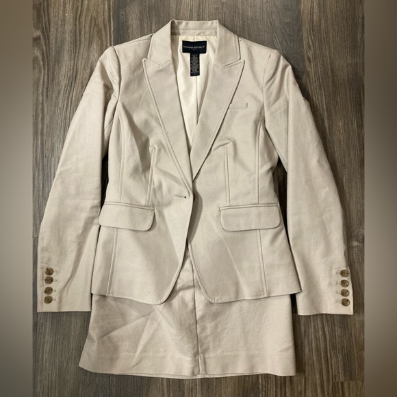Banana Republic Dresses & Skirts - Banana Republic Women’s Size 2 Skirt Suit